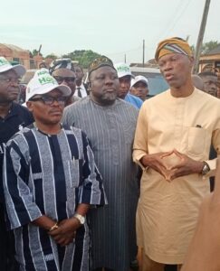 LAGOS STATE AMBASSADOR FOR RENEWED HOPE VISITS THE OGOGO FAMILY.